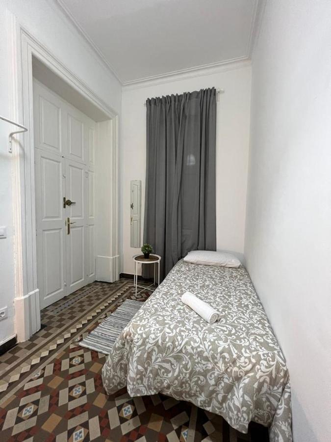 A & M Barcelona Hostal Luaran gambar