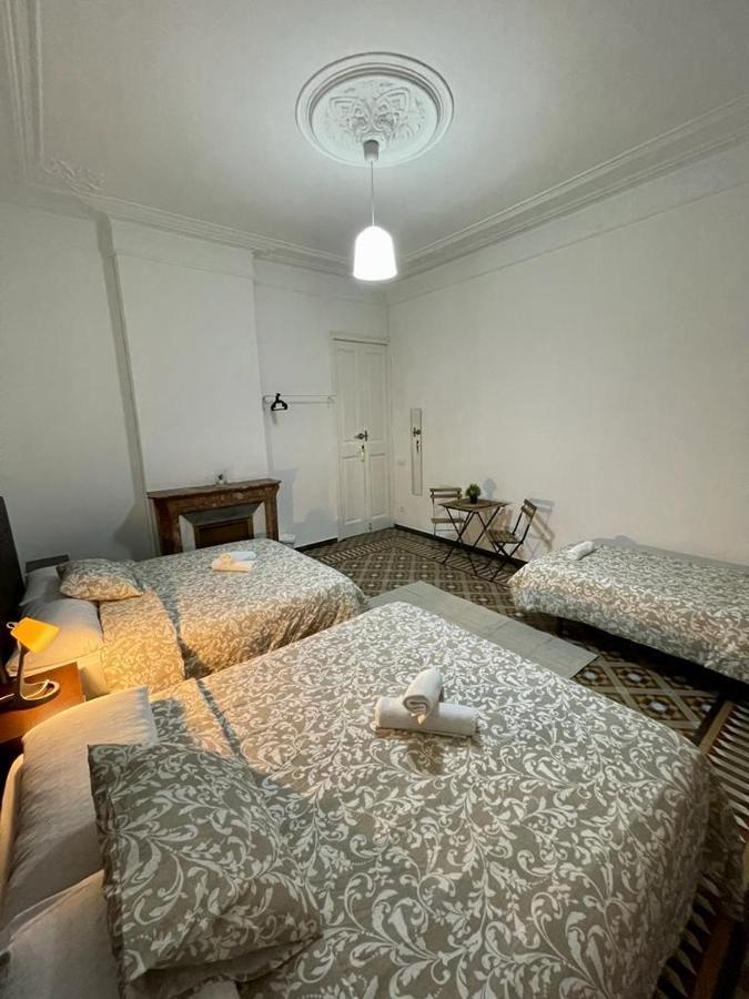 A & M Barcelona Hostal Luaran gambar